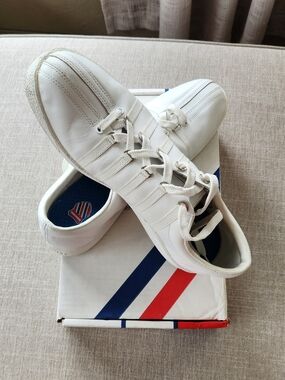 K-Swiss White Leather Men's Low-Top Sneakers with Blue Insole Accent